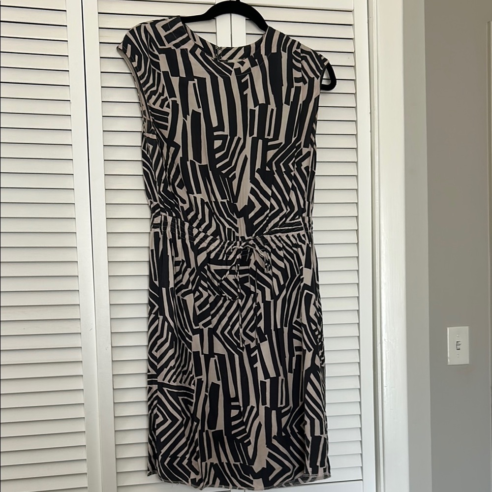 Geometric LOFT Grey and White Dress
